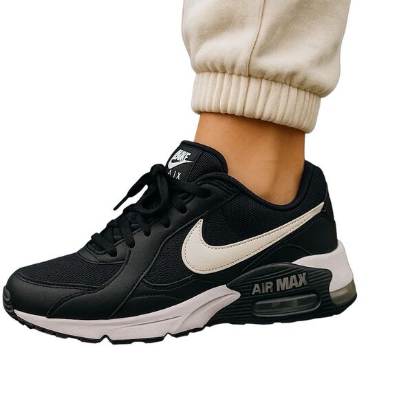 Nike Women's Air Max Excee CD5432-003 Size 10 Shoes Black White Sneakers - Picture 1 of 7